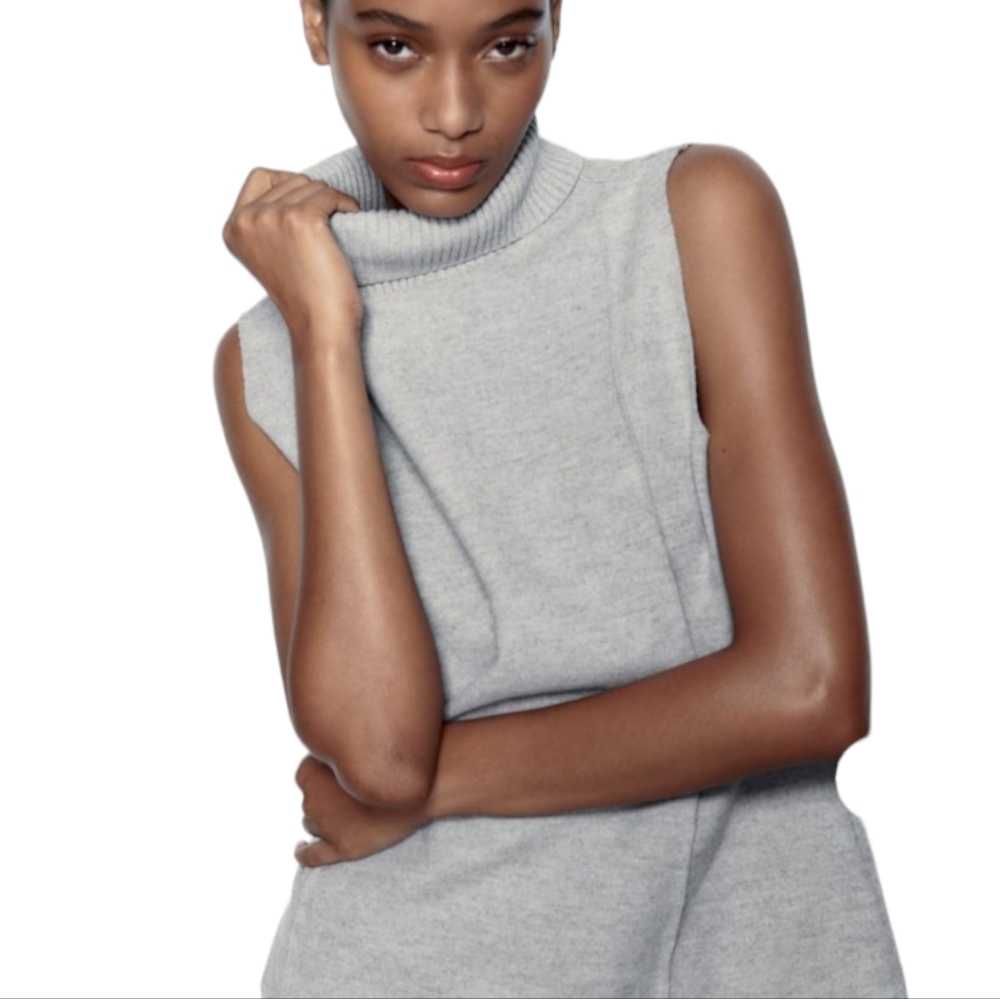 Zara Gray Sleeveless Turtleneck Top